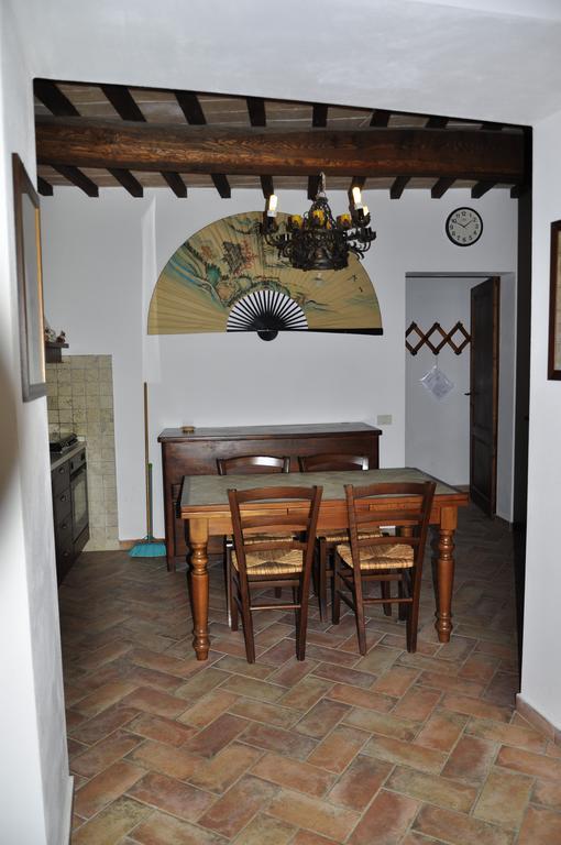 Villa La Rocca Della Magione Monteriggioni Habitación foto