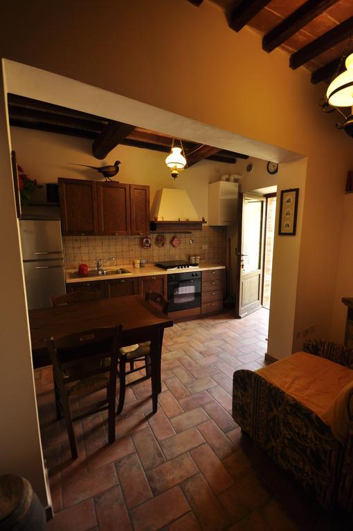 Villa La Rocca Della Magione Monteriggioni Habitación foto